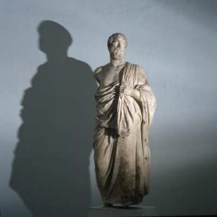 Hippokrates-Statue : Kos, Archäologisches Museum. Statue des Hippokrates. Fund in der Cavea des römischen Odeions in Kos-Stadt. Späthellenistisch, nach klassischem Prototyp