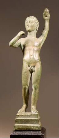 Etruskische Statuette eines Jünglings mit unkenntlichem Gerät