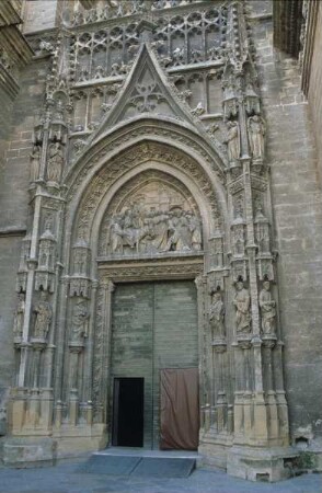 Puerta de las Campanillas