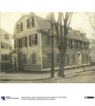Salem, Haus: Bronne House
