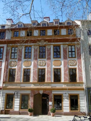 Dresden: Wohnhaus Hauptstraße 19