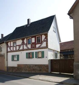 Heuchelheim, Marktstraße 10
