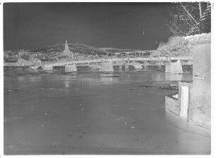 Staustufe Himmelstadt. Vermutlich Ansicht der Mainbrücke von Zellingen.