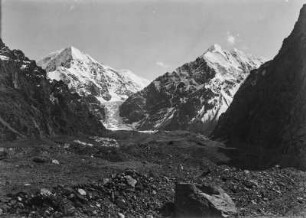 Gletscher : Ein Gletscher im Tian Shan Hochgebirge