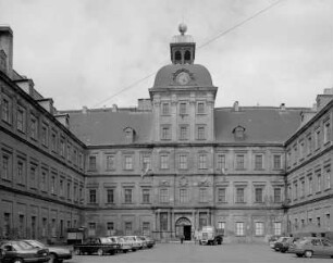 Schloss Neu-Augustusburg — Gebäudeflügel