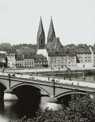 Frankfurt an der Oder, Stadt : Frankfurt an der Oder. Stadtansicht mit Nikolaikirche