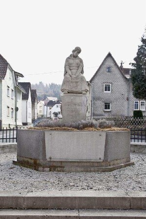 Ehrenmal; Schmitten, Ringstraße
