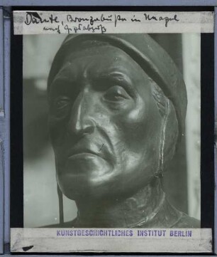 Neapel, Bronzebüste Dante Alighieris : Detail des Kopfes