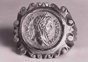Fingerring mit Aureus des Kaisers Septimius Severus