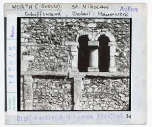 Worth (Sussex): St. Nikolaus, Aussenwand