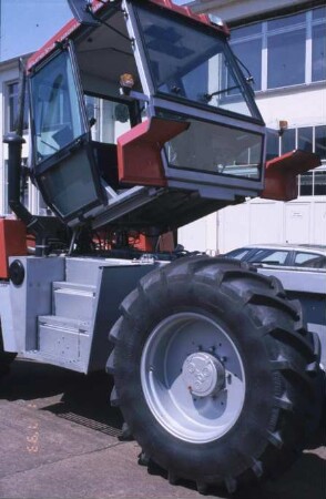 Fotografie: Traktor, Allradtraktor, Systemtraktor, Kabine, Service & Reparatur