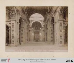 Interno della Basilica Vaticana veduto a 186 metri