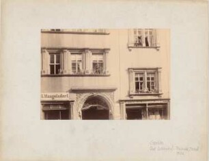 Schönhof, Görlitz: Detail von Fassade und Portal