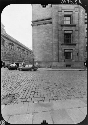 Dresden-Altstadt, Augustusstraße 2. Ständehaus (1901-1907; P. Wallot). Ostseite (Teilansicht) von der Brühlschen Gasse