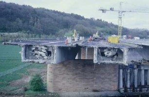 Mainbrücken Bettingen, Abbruch alte Brücke