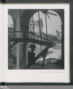 Kronentor und Langgalerien. Blick aus dem Zoologischen Pavillon