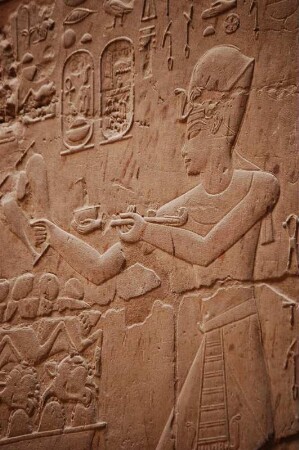 Luxor-Tempel, Wandbilder und Inschriften