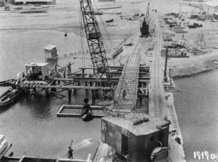 Hafen : Baustelle zur Hafenerweiterung