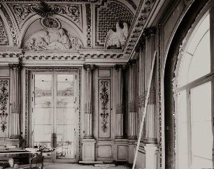 Aus einer Dokumentation zur Installation des Spiegelsaals aus dem ehemaligen Palais Budge im MKG