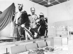 Ausstellung im Thälmann-Kabinett in der Touristenstation Prieros (Heidesee)