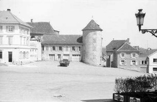 Altkirch: Platz mit Rundem Turm