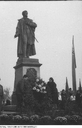 Dresden, Georgplatz, Theodor-Körner-Denkmal, Wiederaufstellung, 18. Oktober 1952
