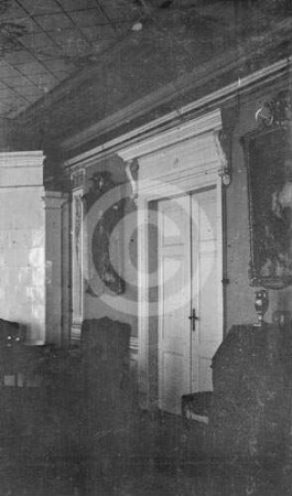 Wohnraum oder Salon in einem unbekannten Gebäude in Riga