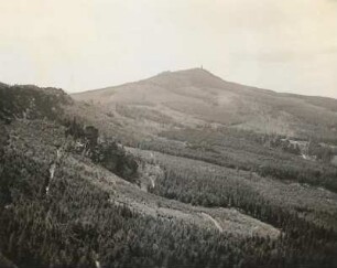 Zittauer Gebirge. Blick vom Scharfenstein zum Hochwald. Nähe Oybin