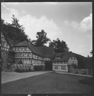 Blick zum Kloster Zella