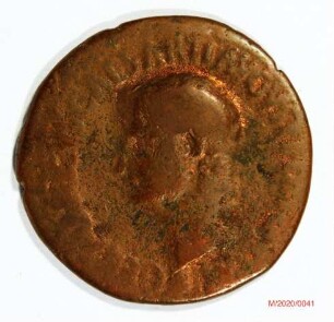 Römische Münze, Nominal As, Prägeherr Caligula für Germanicus, Prägeort Rom, Original