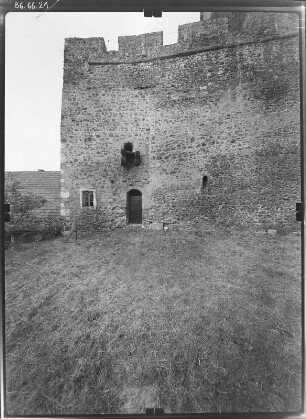Gnandstein (Kohren-Sahlis-Gnandstein). Burg Gnandstein (A. 13. Jh.). Hofansicht