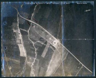 Foto des Geländes mit einer vermuteten Gasminenanlage östlich von Vaux (Luftbild)