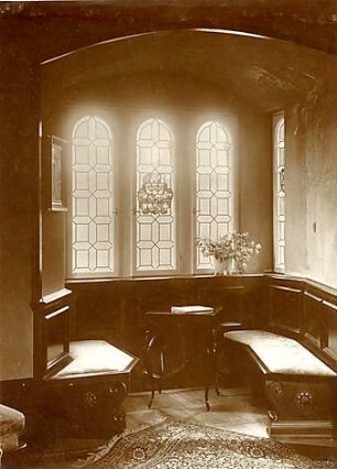 Grund, Peter; Ernsthofen, Modautal; Schloss Ernsthofen - Erker mit Sitznische (Innenansicht)