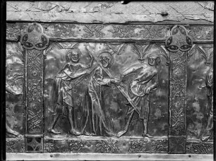 Reichenau Mittelzell Kloster Marienmünster Schatzkammer Reliquienschrein des Heiligen Marcus (1303/1305), gestiftet von König Albrecht von Habsburg Kreuztragung