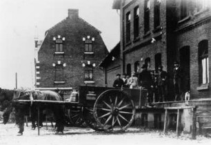 Milchtransport an Molkerei