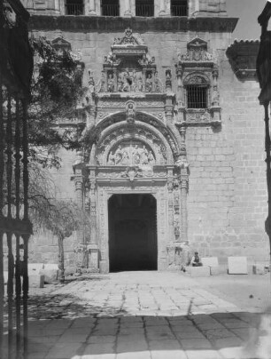 Puerta plateresca del Hospital (Südportal)