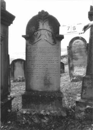 Grabstein 78