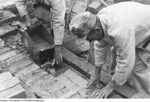 Dresden, VEB Bau-Union Dresden, neue Maurer-Methode, Juli 1952