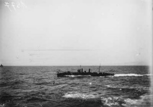 Dampfer : Blick vom Schiff auf einen Dampfer während der Rückkehr der Expedition nach Europa