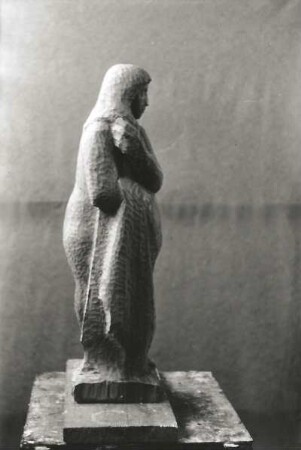 Frau mit Tuch