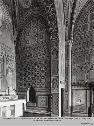 Freskenausstattung der Kapelle der Villa Corsini : Chor und Chorbogen mit Heiligen und Propheten : Ornamentale Dekoration mit Corsini-Wappen