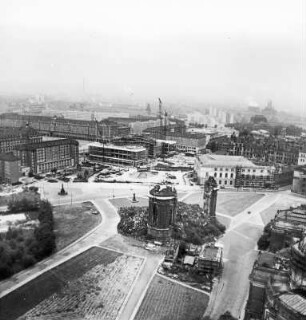 Ansicht mit Ruine der Frauenkirche