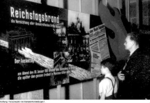 Dresden, Neustadt, Kurt-Fischer Platz (Olbrichtplatz), Nordhalle. Ausstellung: "80 Jahre Berufsfeuerwehr", 17. Juli 1948