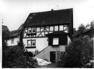 Leun, Bahnhofstraße 10