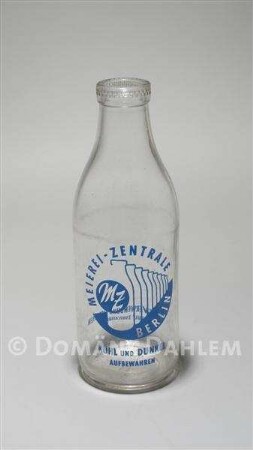 Milchflasche der "Meierei-Zentrale Berlin"