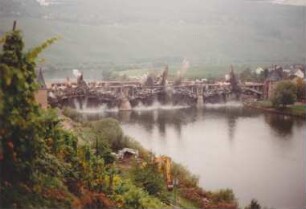 Sprengung Brücke Trittenheim/Mosel