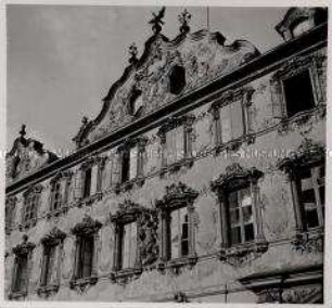 Würzburg, Gasthaus "Haus zum Falken", Fassade