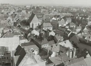 Meißen, Blick vom Turm der Frauenkirche nach Osten über die Elbe mit Straßen- und Eisenbahnbrücke
