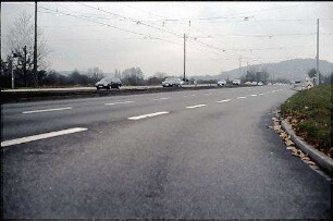 Ausfahrt aus Kreisel Südwest (Heidelberg Richtung Grötzingen) zu Fahrbahn Süd der B10 (Karlsruhe Richtung Grötzingen)