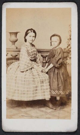 Doppelporträt : Doppelporträt. Visitfoto